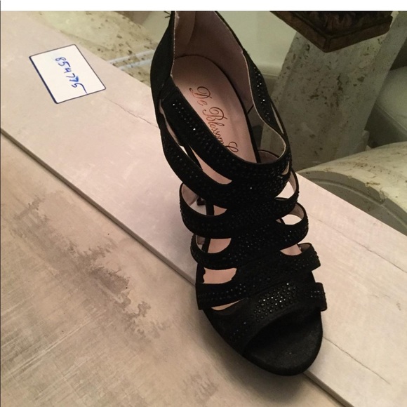 Black Sandal with Rhinestones - Picture 2 of 4